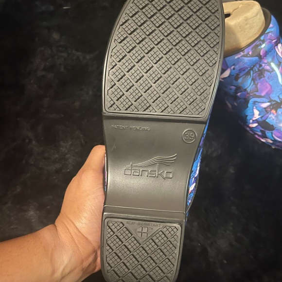 Dansko shoes size 8.5/9 - Picture 5 of 9